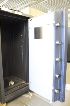 4520 Jewelers X6 High Security Used Safe